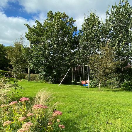 Dillon'S Cottage Monneill Bagian luar foto